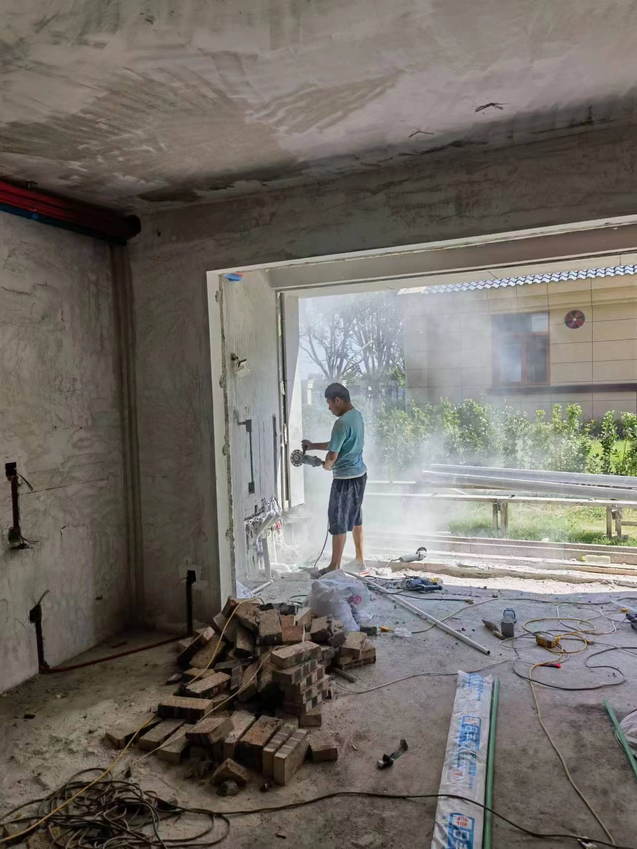 施工进度分享：瑞马锦城小区改水电项目马上完工！